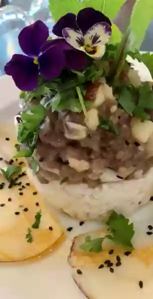 A L'ombre Du Pin - restaurant SOLLIES-PONT