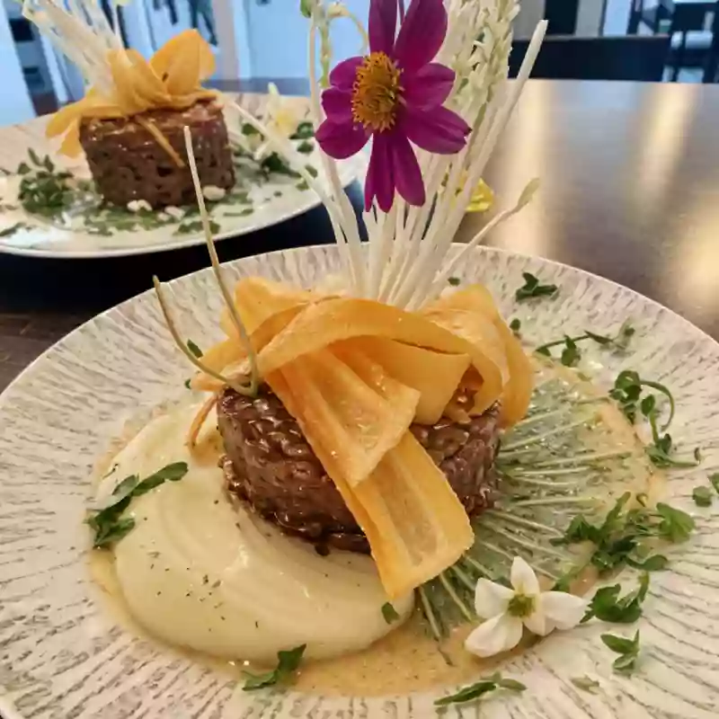 Le restaurant - A L'ombre Du Pin - restaurant SOLLIES-PONT